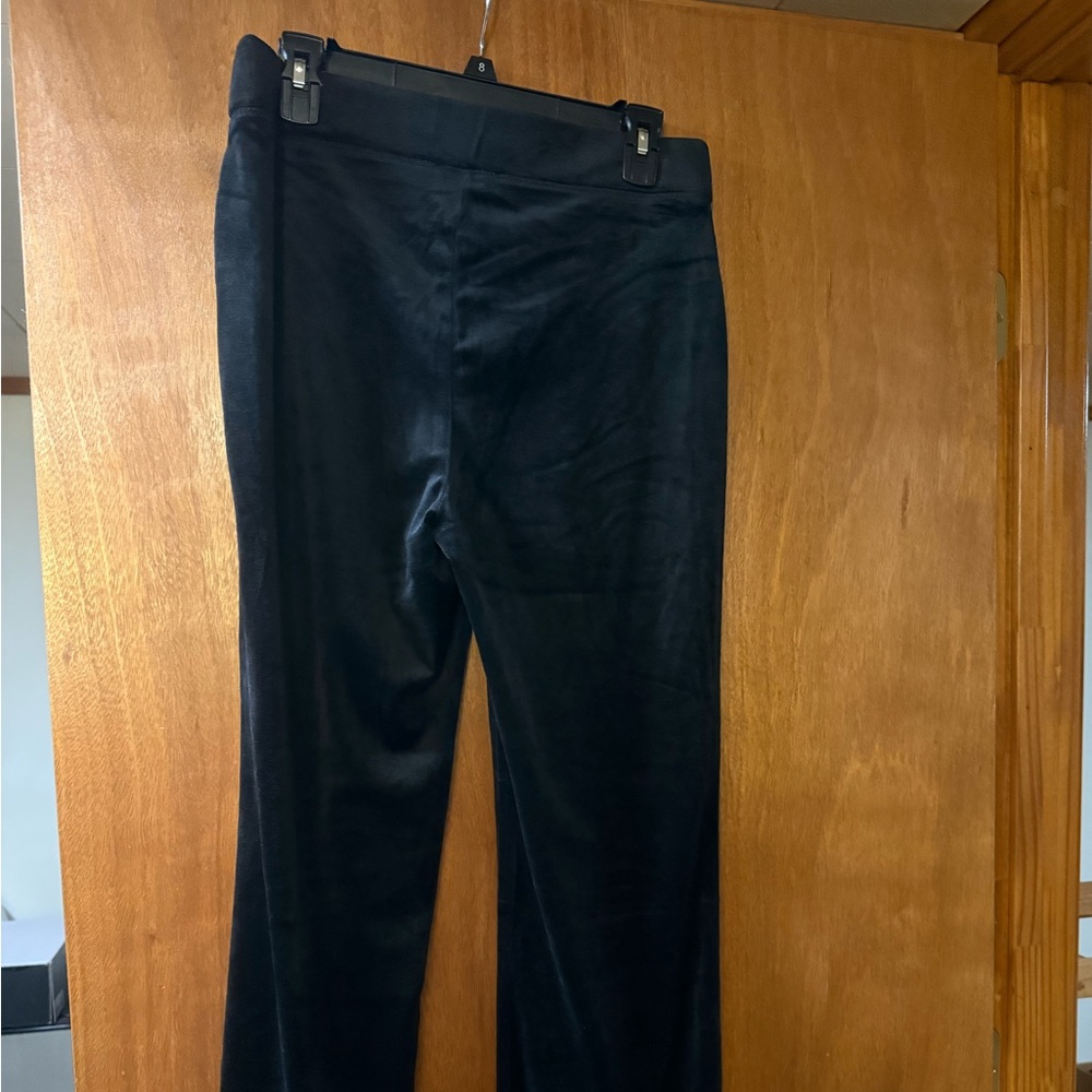 NWOT Juicy Couture Black Velour Set - pants - medium top - large - NEVER WORN - Picture 8 of 9